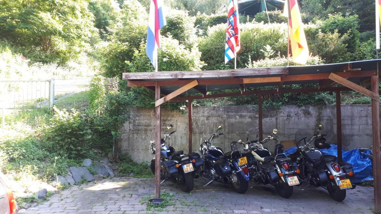 Bed and Breakfast Haus am Dekernbach Cochem Exterior foto